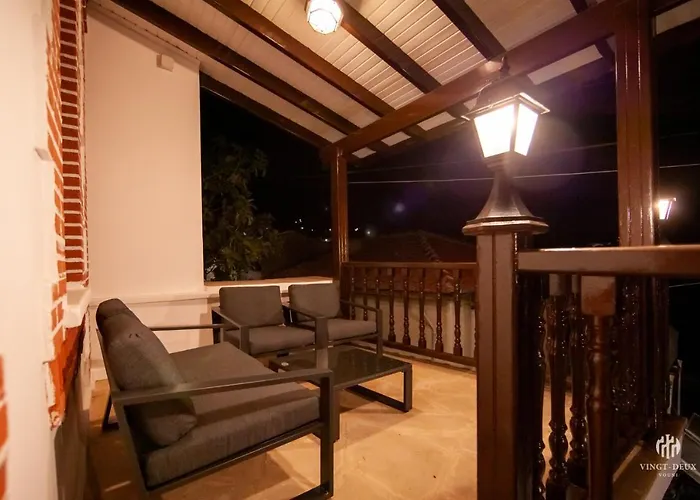 別荘 Vingt-deux 22 *