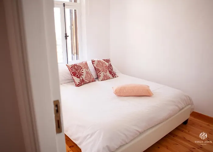 Vingt-deux 22 Ferienhaus *