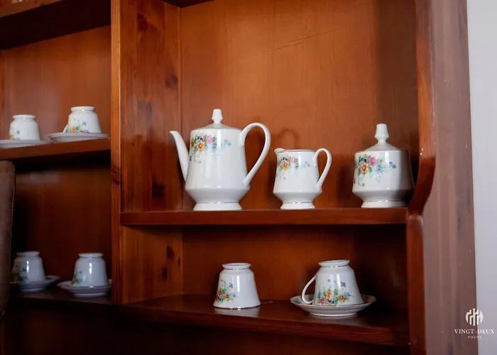 Vingt-deux 22 * Vouni