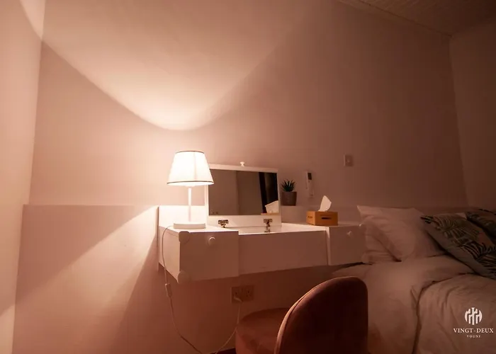 別荘 Vingt-deux 22 *