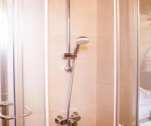 Vingt-deux 22 * Vouni